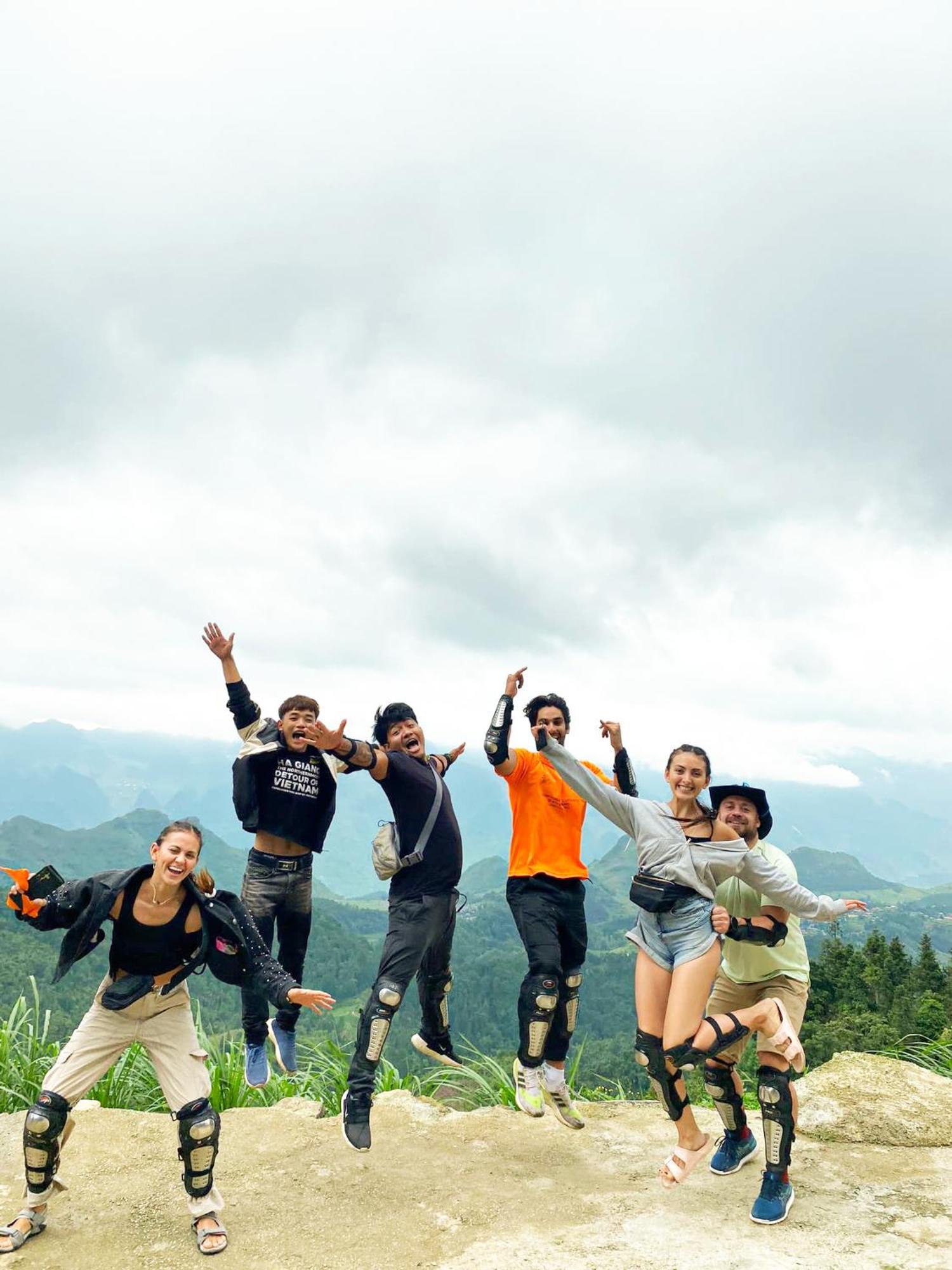 Lazy Cat Homestay - Motorbikes Rental & Tours Ha Giang Bagian luar foto